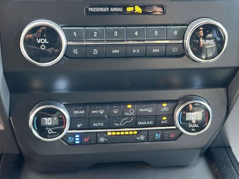 Used 2020 Ford Expedition XLT w/ Equipment Group 202A RWD image 27