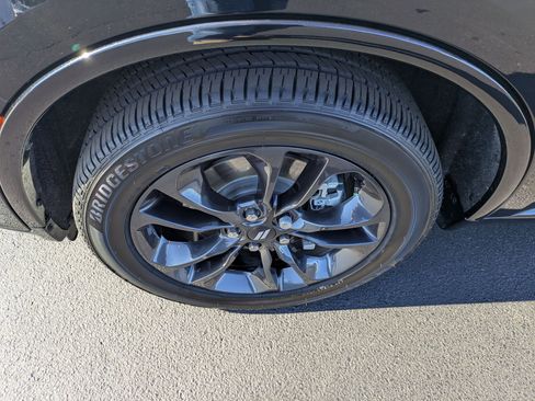 Certified 2025 Dodge Durango GT w/ Blacktop Package image 9