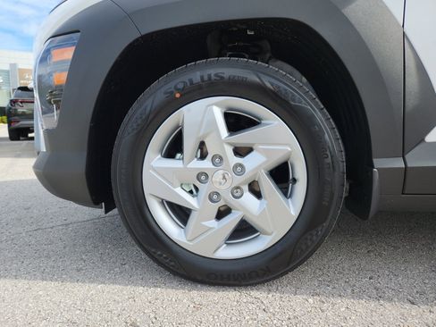 New 2026 Hyundai Kona SE image 28