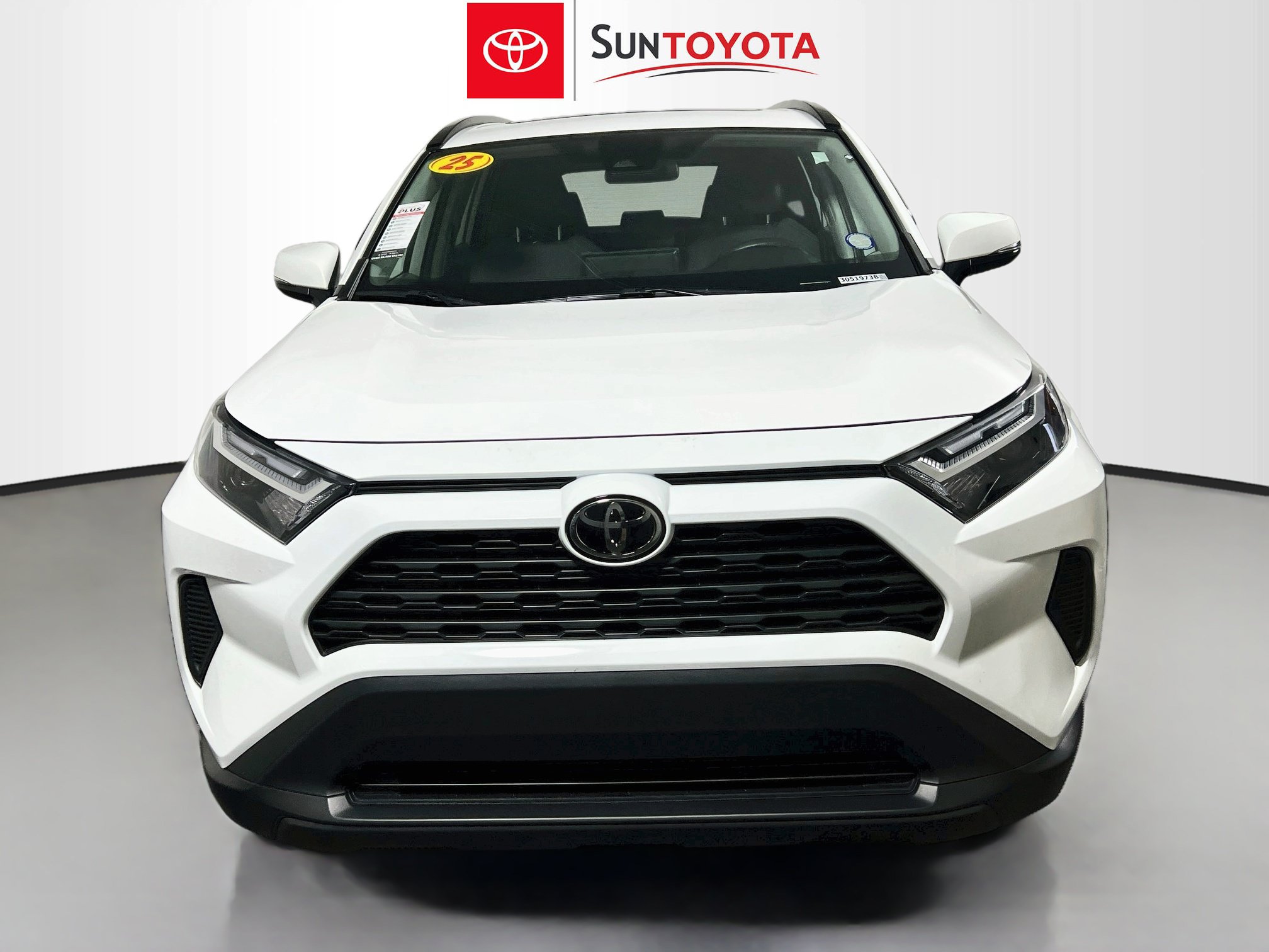Used 2025 Toyota RAV4 XLE w/ Convenience Package FWD image 10
