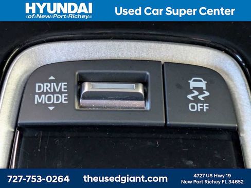 Used 2026 Toyota Corolla SE FWD image 24