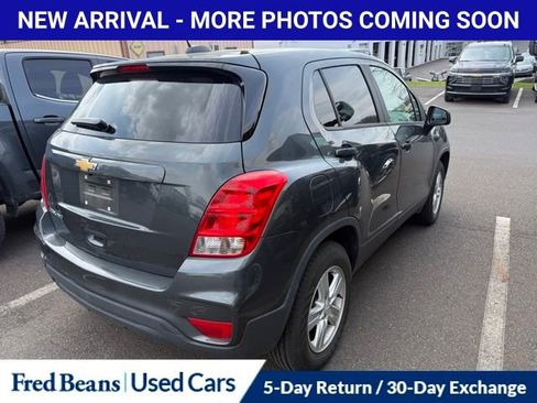 Used 2020 Chevrolet Trax LS w/ Tint and Cruise Package image 9
