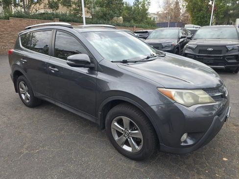 Used 2015 Toyota RAV4 XLE image 1