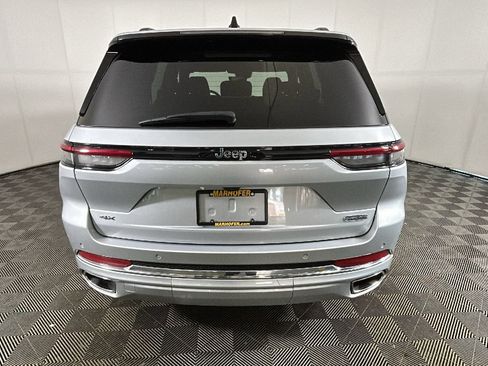 Used 2023 Jeep Grand Cherokee Overland AWD/4WD image 4