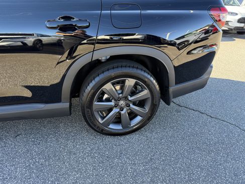 New 2025 Honda Pilot Sport image 25