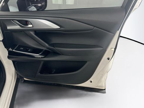 Used 2021 MAZDA CX-9 Touring FWD image 35
