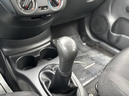 Used 2015 Nissan Versa S image 30