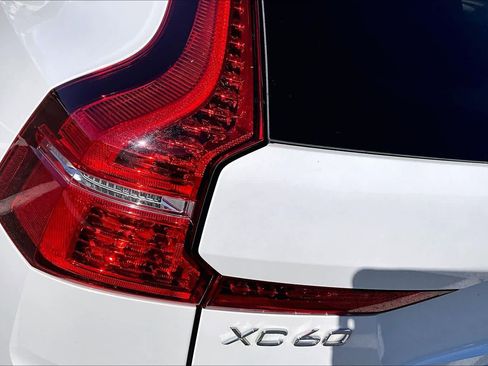 Used 2020 Volvo XC60 T5 Inscription w/ Protection Package Premier image 29