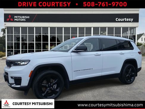 Used 2022 Jeep Grand Cherokee L Limited w/ Luxury Tech Group II image 1