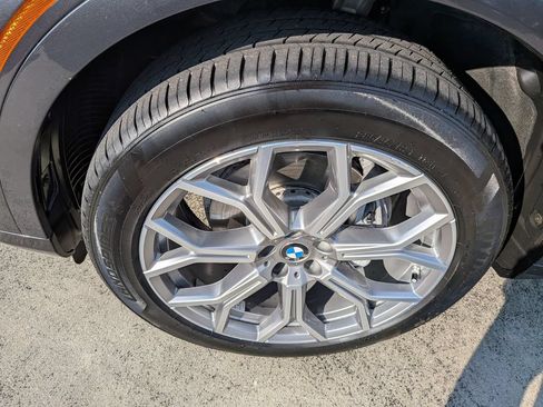Used 2021 BMW X7 xDrive40i w/ Parking Assistance Package AWD/4WD image 7