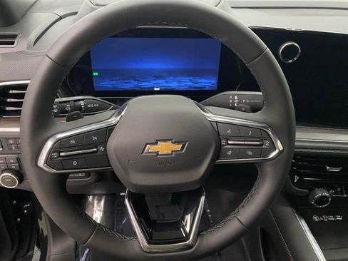 New 2026 Chevrolet Suburban Premier AWD/4WD image 16