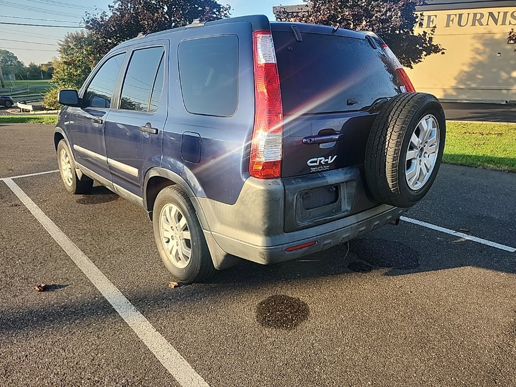 Used 2005 Honda CR-V EX image 3