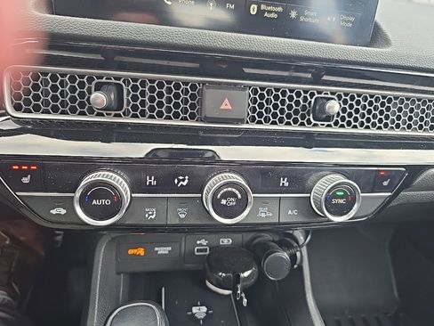 Used 2022 Honda Civic Sport Touring image 15