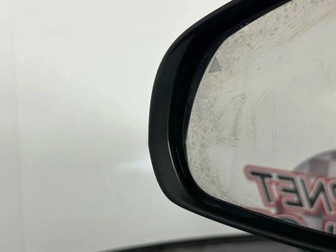 Used 2021 Jeep Cherokee Latitude Lux w/ Comfort/Convenience Group image 37