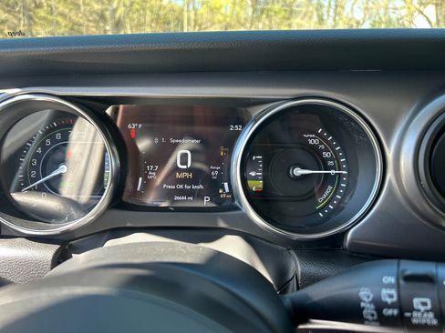 Certified 2023 Jeep Wrangler Unlimited w/ Cold Weather Group AWD/4WD image 17