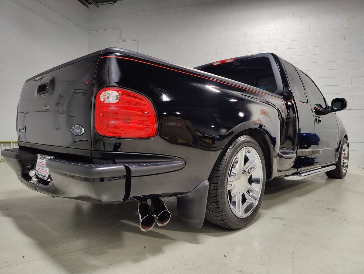 Used 2000 Ford F150 Harley-Davidson RWD image 8