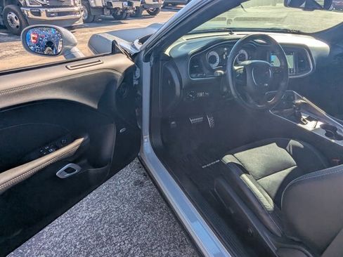 Used 2020 Dodge Challenger R/T w/ T/A Package image 17