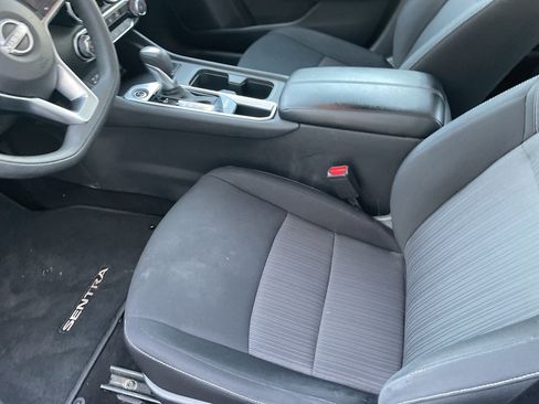 Used 2024 Nissan Sentra SV image 10