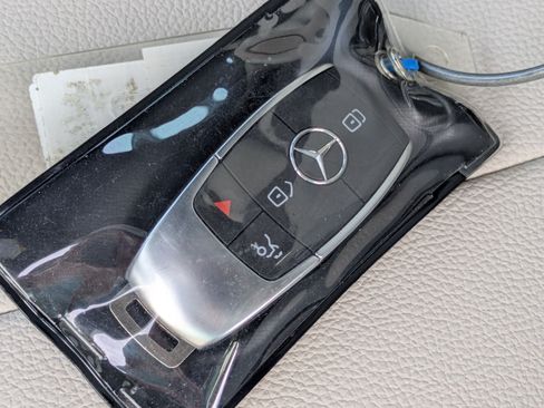Certified 2026 Mercedes-Benz GLA 250 4MATIC image 38