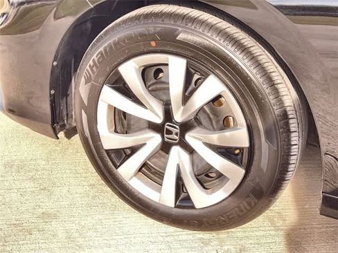 Used 2025 Honda Civic LX image 9