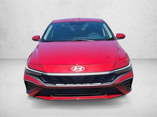 Used 2025 Hyundai Elantra SE FWD video 2
