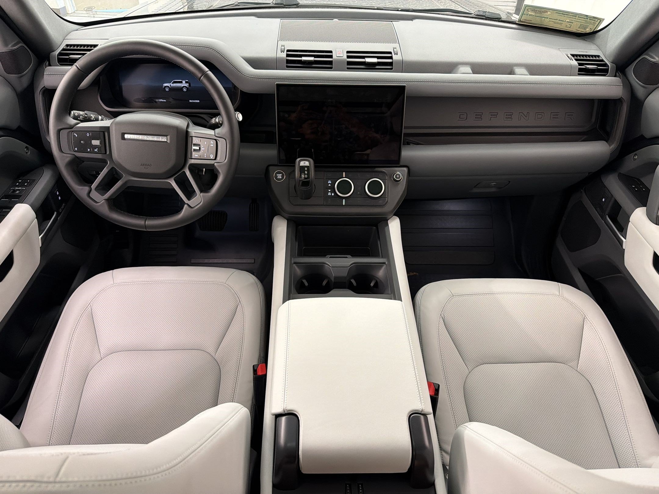New 2026 Land Rover Defender 110 X-Dynamic SE AWD/4WD image 15