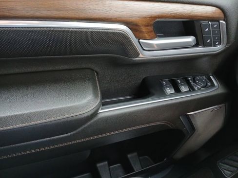 Certified 2025 Chevrolet Silverado 2500 High Country w/ High Country Premium Package image 24