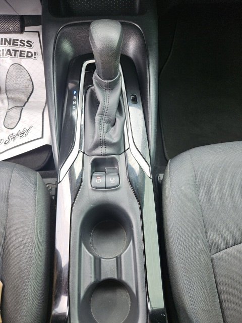 Used 2020 Toyota Corolla LE FWD image 18