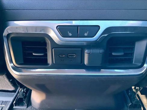 Used 2021 GMC Sierra 1500 Denali w/ Denali Ultimate Package image 29