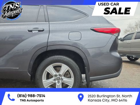 Used 2020 Toyota Highlander LE image 21