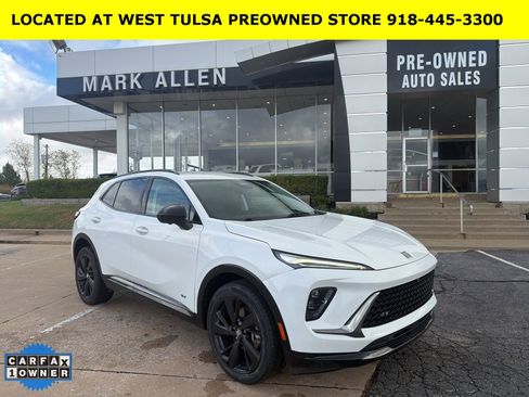 Used 2024 Buick Envision Sport Touring image 1