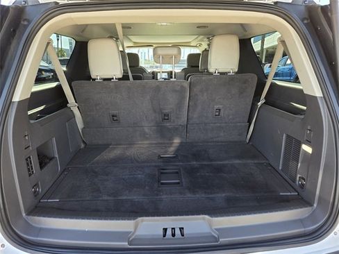 Used 2021 Ford Expedition Max Limited image 14