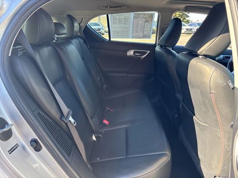 Used 2013 Lexus CT 200h image 11