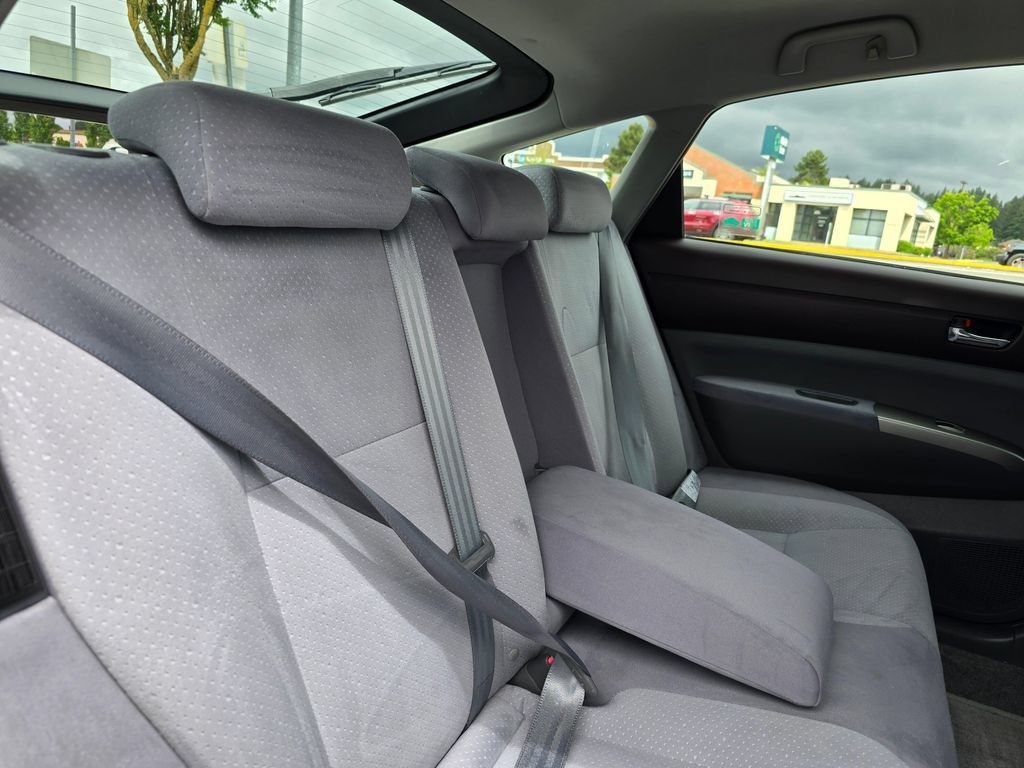 Used 2005 Toyota Prius w/ Pkg 6 FWD image 13