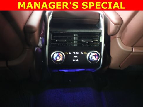 Used 2025 Land Rover Range Rover SE AWD/4WD image 43