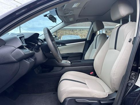 Used 2017 Honda Civic EX image 10