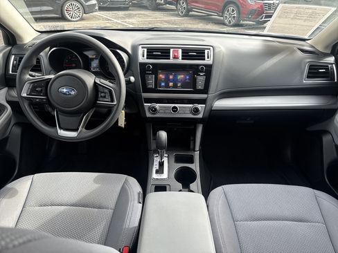 Used 2018 Subaru Outback 2.5i AWD/4WD image 14