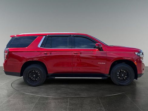 Used 2022 Chevrolet Tahoe LT w/ Luxury Package AWD/4WD image 10