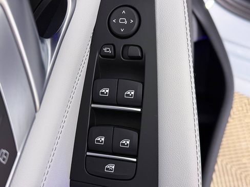 Used 2024 BMW X5 xDrive40i w/ M Sport Package image 35