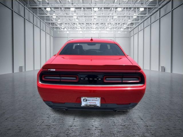 Used 2015 Dodge Challenger R/T Plus RWD image 4