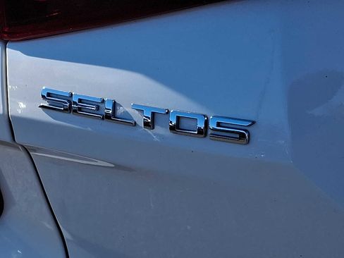 Used 2021 Kia Seltos SX w/ SX Sunroof Package image 29