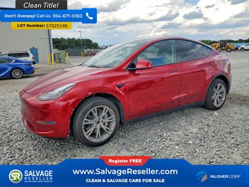 Used 2024 Tesla Model Y Long Range AWD/4WD image 1