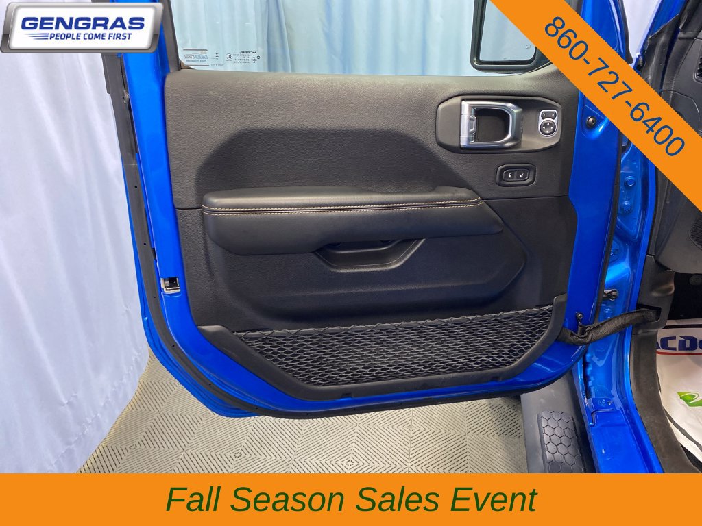 Used 2024 Jeep Wrangler Unlimited Sahara w/ Safety Group AWD/4WD image 13