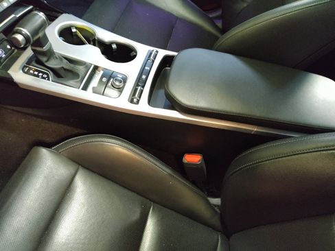 Used 2022 Kia Stinger GT1 RWD image 26