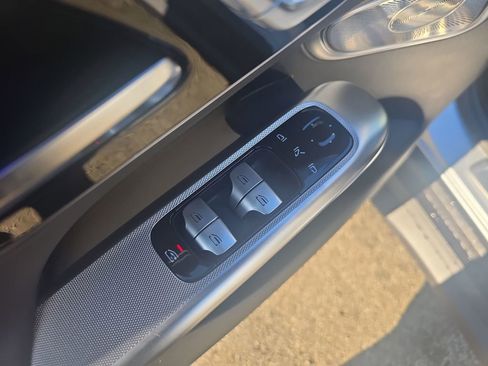 New 2026 Mercedes-Benz GLC 300 4MATIC image 11