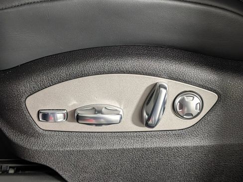 New 2026 Porsche Macan AWD/4WD image 29