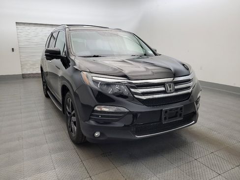 Used 2018 Honda Pilot Touring image 13