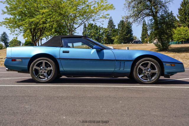 Used 1988 Chevrolet Corvette Convertible RWD image 19