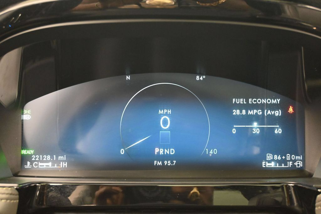 Used 2024 Lincoln Corsair Grand Touring AWD/4WD image 28