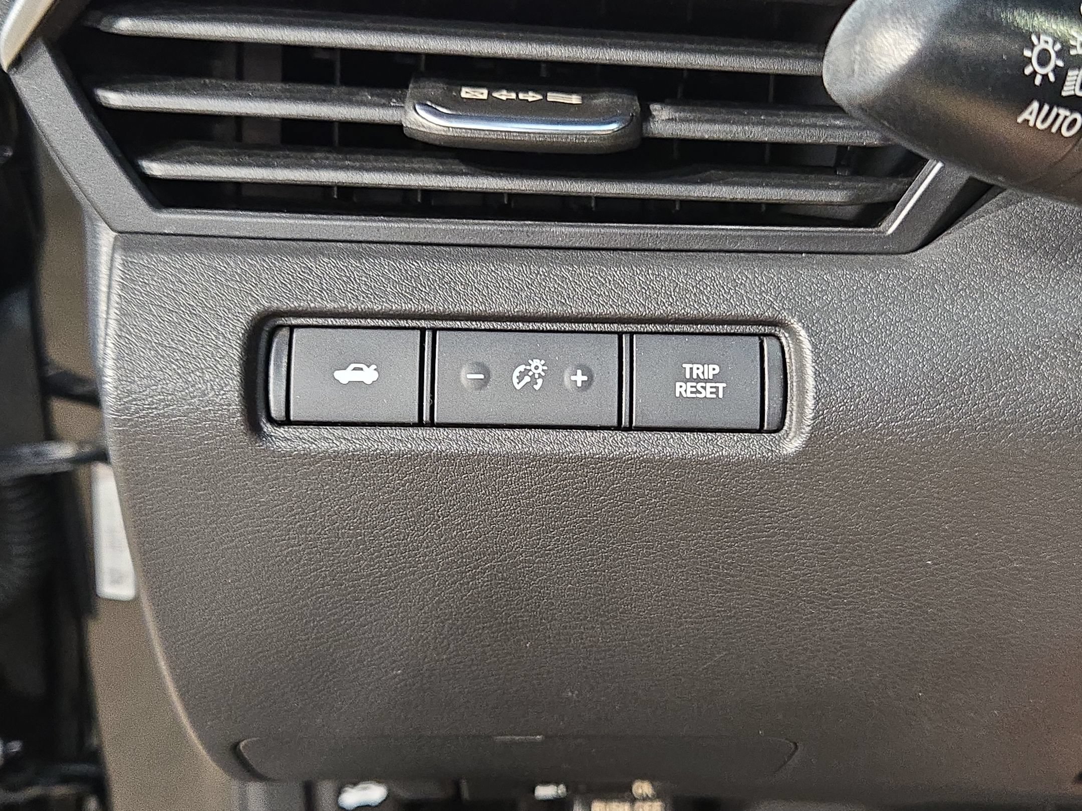 Used 2023 Nissan Altima 2.5 SV FWD image 24